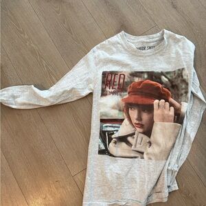 Taylor Swift Grey Long Sleeve Graphic Tee